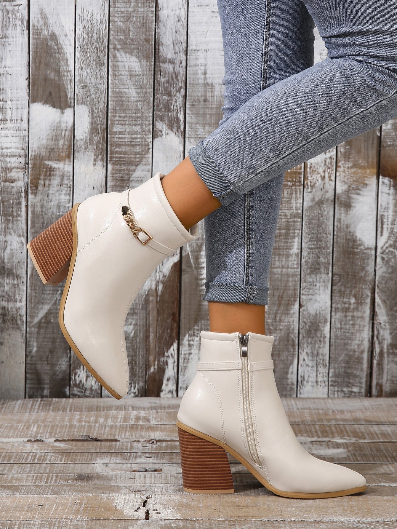 Scarlett - Chic Puntige Teen Enkellaarsjes met Chunky Blokhak