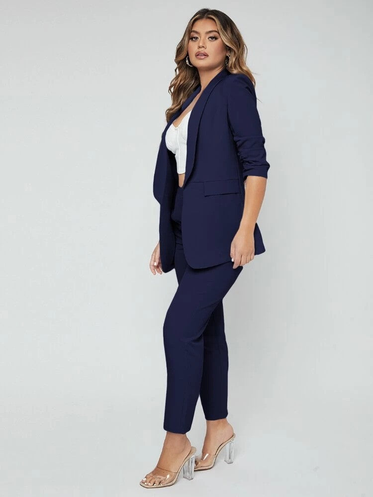 Elara – Elegant tweedelig pak met op maat gemaakt jasje en stijlvolle broek