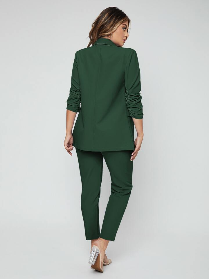 Elara – Elegant tweedelig pak met op maat gemaakt jasje en stijlvolle broek