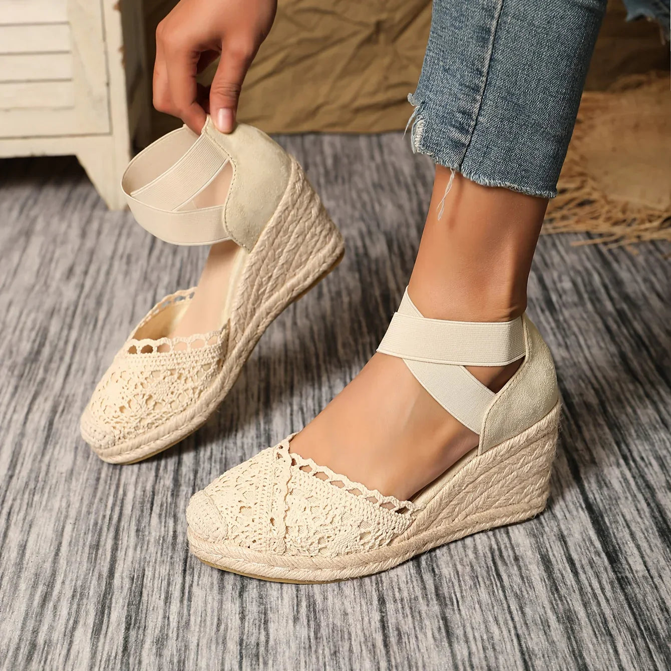 Selene – Elegante sleehak sandalen met open teen en enkelbandje