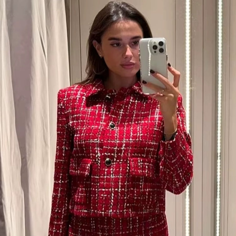 Leah – Lange Mouw Jas met Zakken en Knoopsluiting