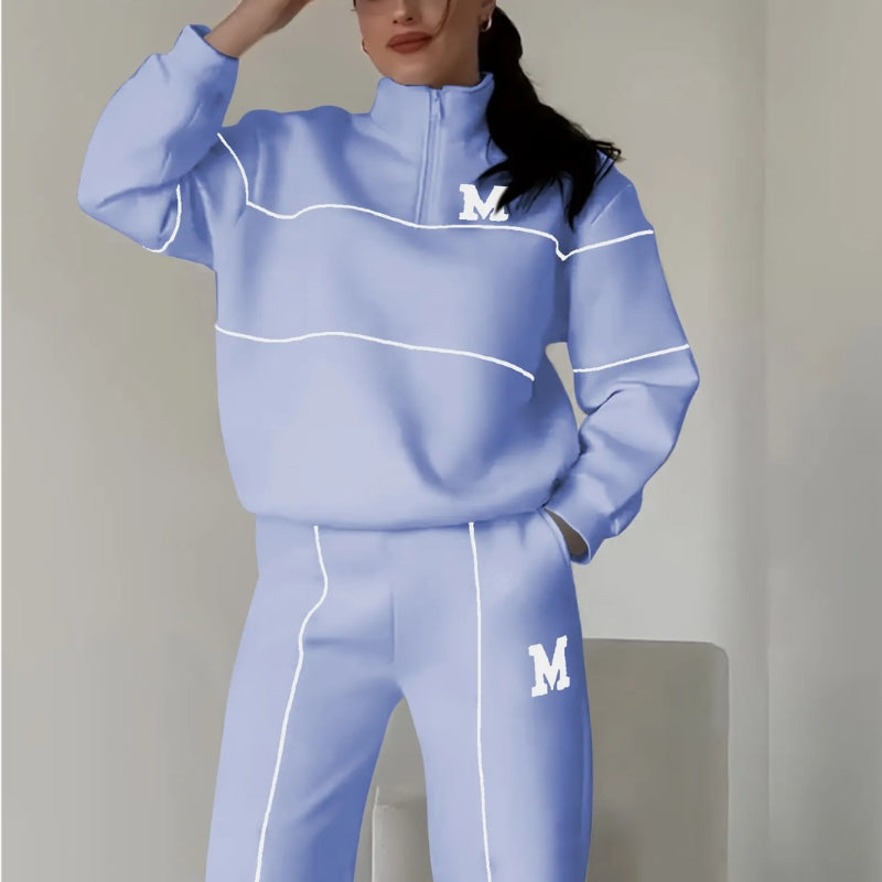 Amanda – Tweedelige Set met Lange Mouwen Shirt met Ritssluiting en Wijd Pijp Broek