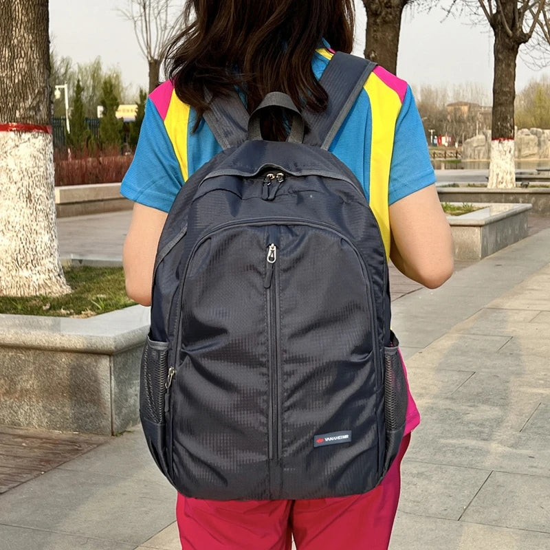 FlexPack – Rugzak met Verstelbare Schouderband en Meerdere Ritssluitingen