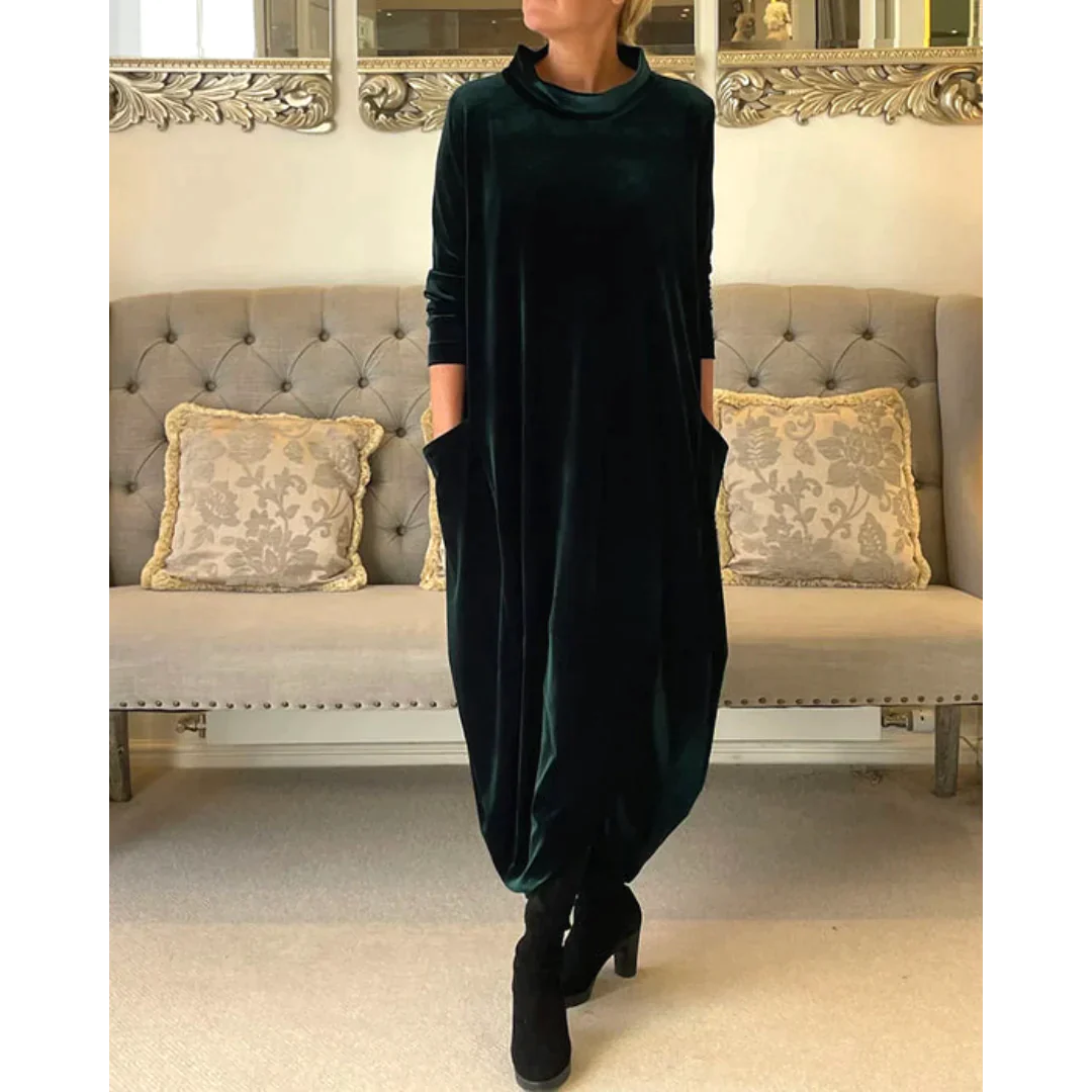 Emily – Elegante lange jurk met lange mouwen en zachte ronde halslijn