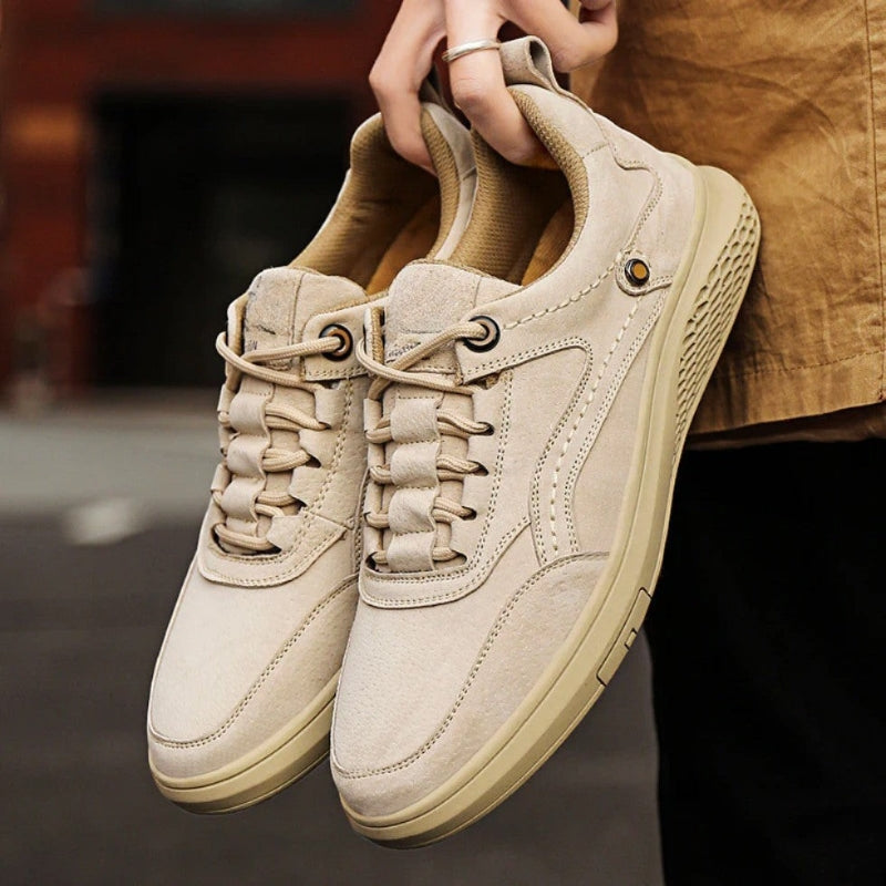 Aiden – Sneakers met Ronde Neus en Vetersluiting