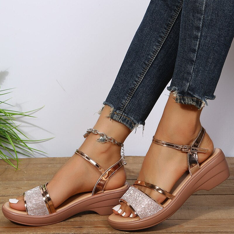 Roni – Trendy wedge sandalen met open teen en verstelbare enkelbandjes