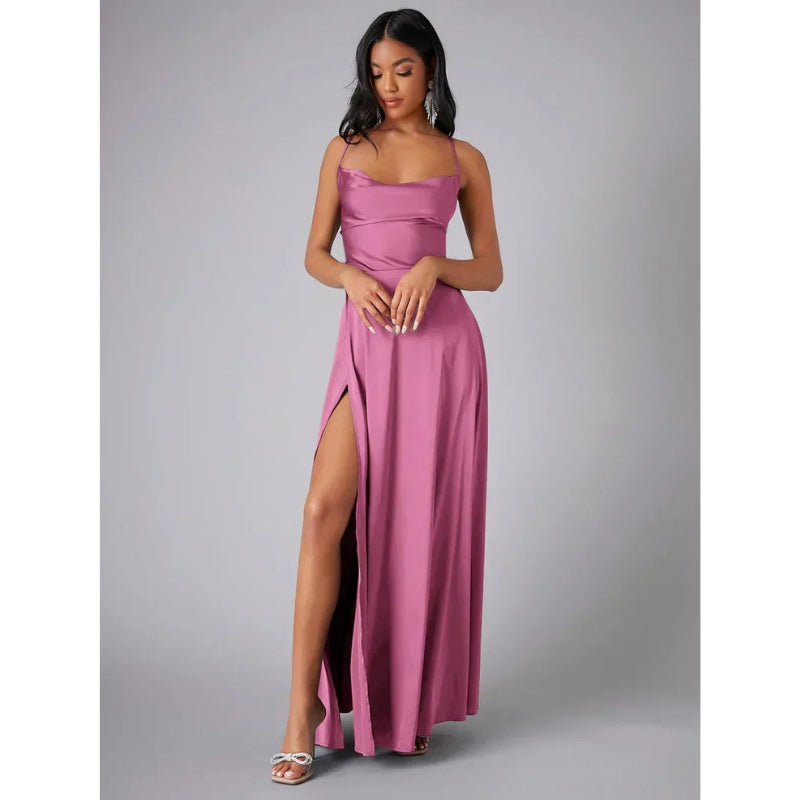 Avani – Elegante maxi-jurk met zijsplit en verstelbare bandjes