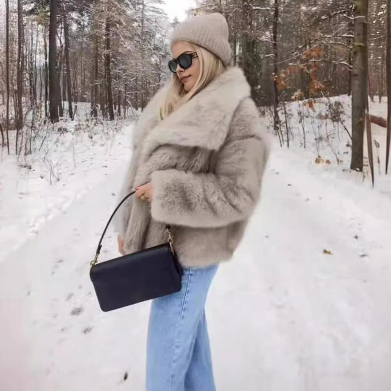 Isabella – Kort Jack met Lange Mouwen en Zakkendetail