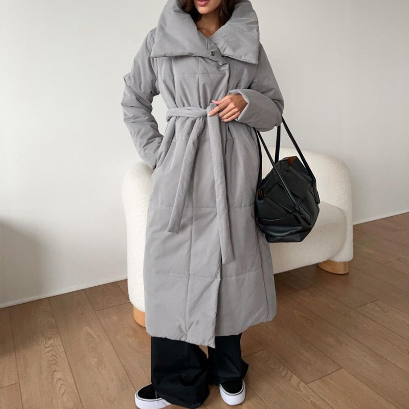 Natalie – Jas met lange mouwen tailleband en zakdetails