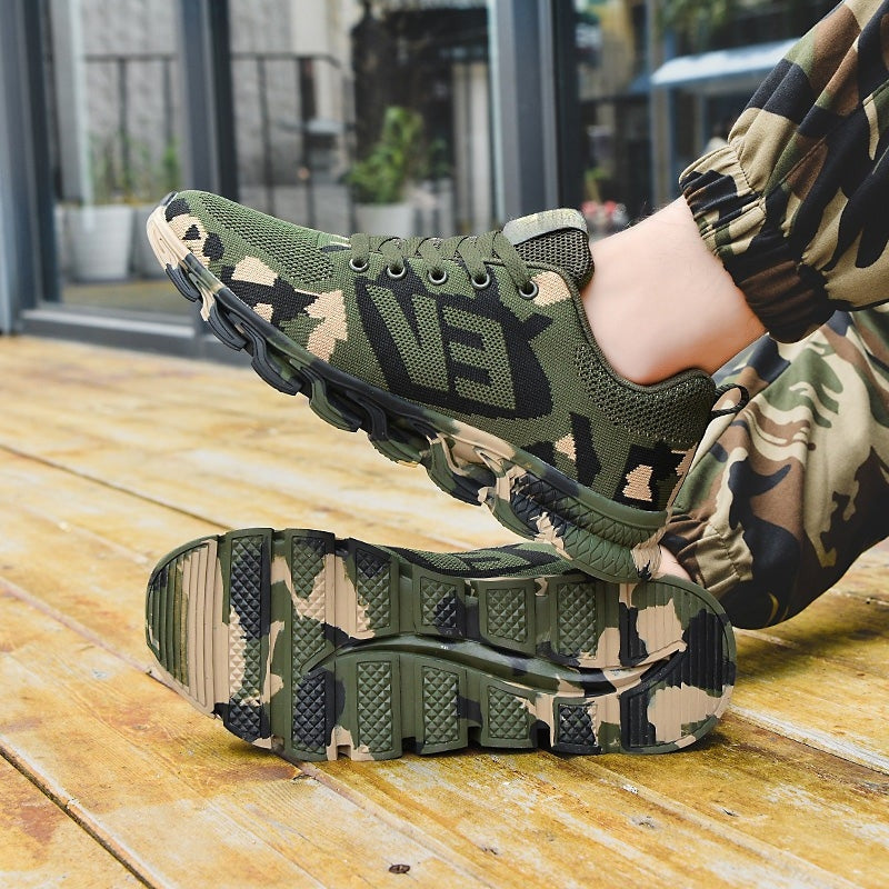 CamoFlex – Ademend Sneakers met Camouflagepatroon en Vetersluiting
