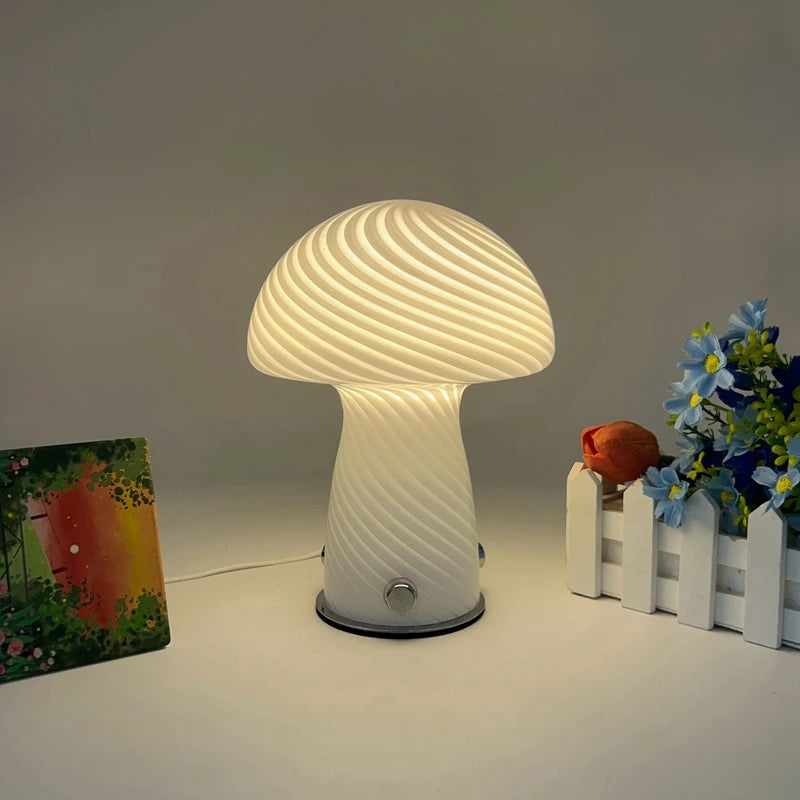 MushGlow – LED Tafellamp met Paddenstoel Geïnspireerd Ontwerp voor Binnenambiance