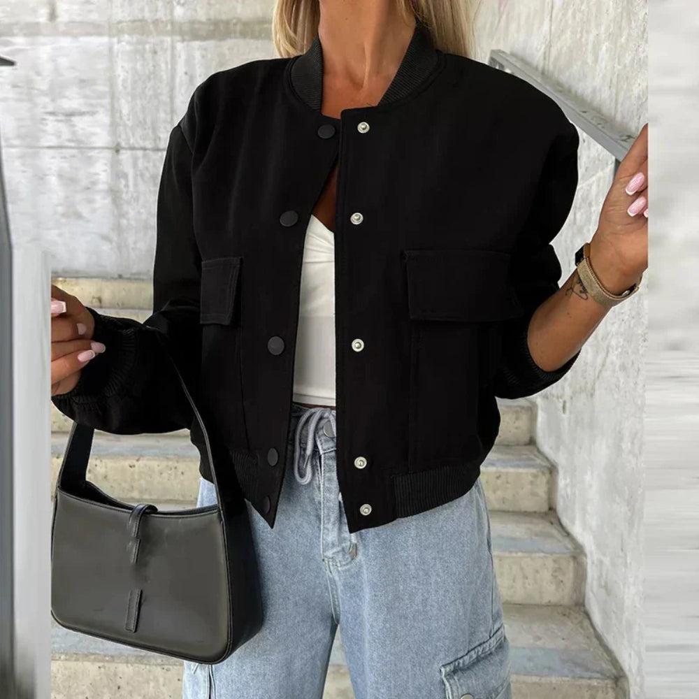 Olivia – Elegant bomberjack met klepzakken en lange mouwen