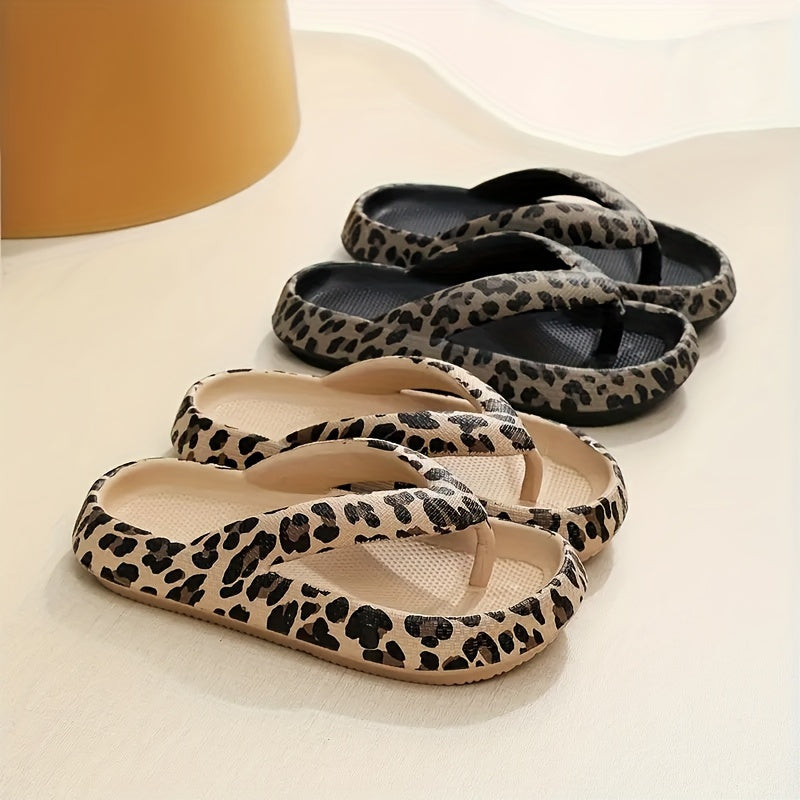 Saige – Moderne antislip pantoffels met luipaardprint en lichtgewicht zool