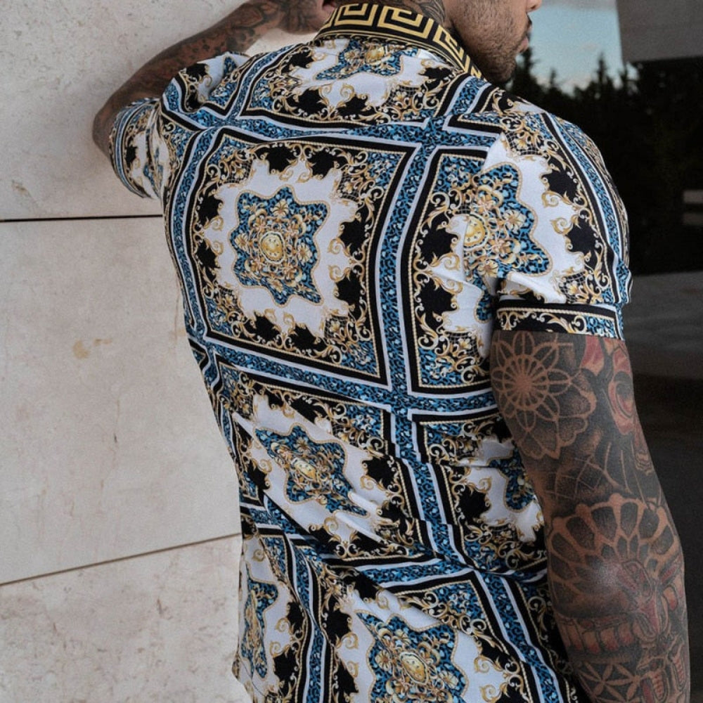 Cairo – Elegante tweedelige outfit met opengewerkt overhemd en relaxte shorts