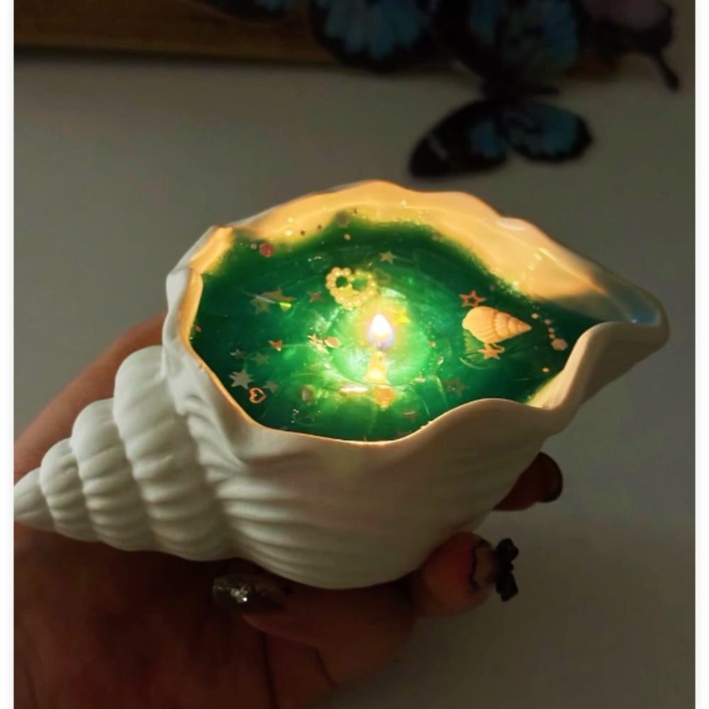 AquaLume - Tranquil Sea Breeze geurkaars met decoratieve schelp en fantasiedetails