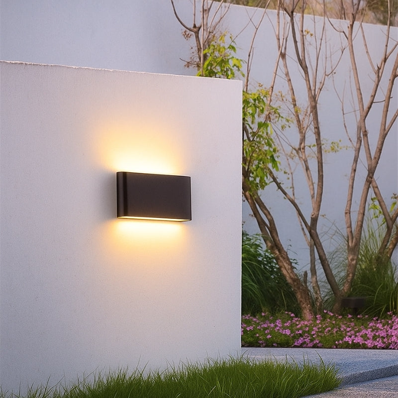 LumiGlow – LED Buiten Wandlamp met Op en Neerwaartse Verlichting