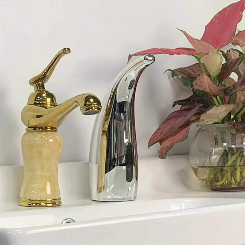 SenseDrop - Aanraakloze zeepdispenser met slimme sensor en strak design voor hygiënisch handen wassen