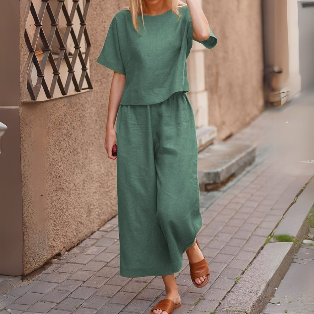 Sylvia – Elegante tweedelig set met top met korte mouwen en relaxte broek