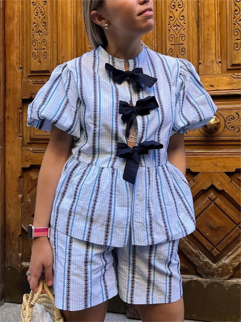 ChicBow™️ - Stijl En Gemak In Elke Steek