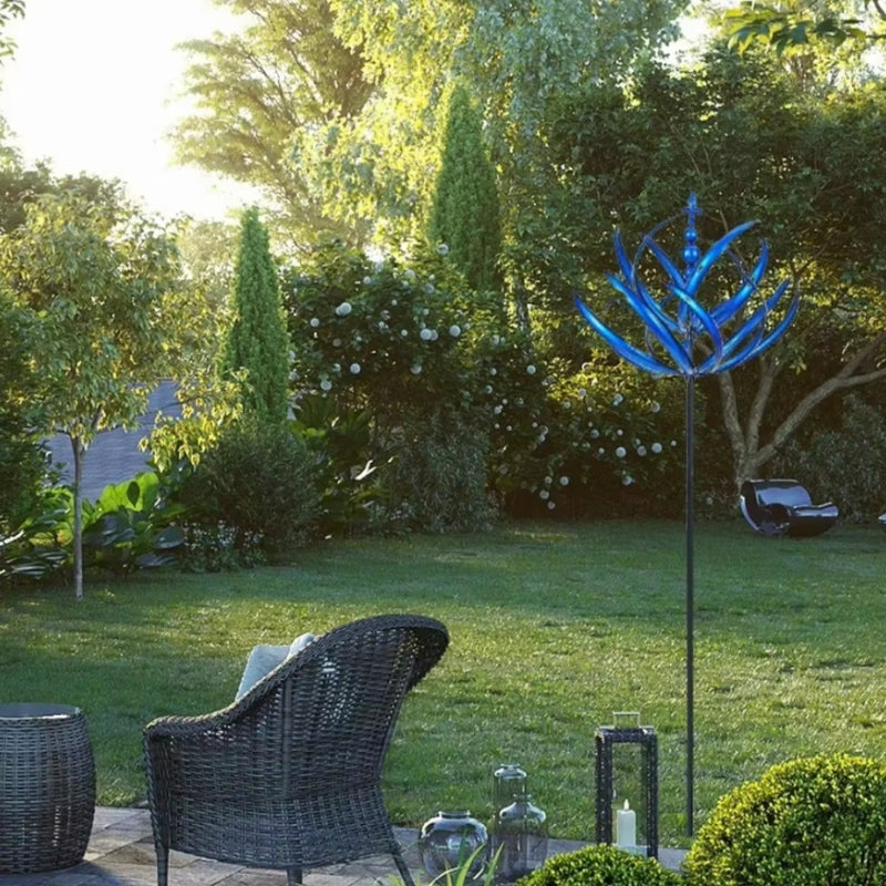 BreezeBloom – Windgedreven Tuinspinner met Elegante Roterende Vormgeving
