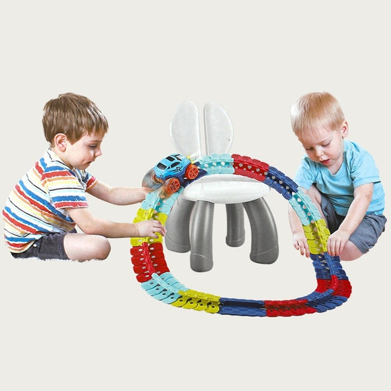 TrackWhiz – Flexibele racebaanset met 360°-autobeweging en aangepaste lay-outopties