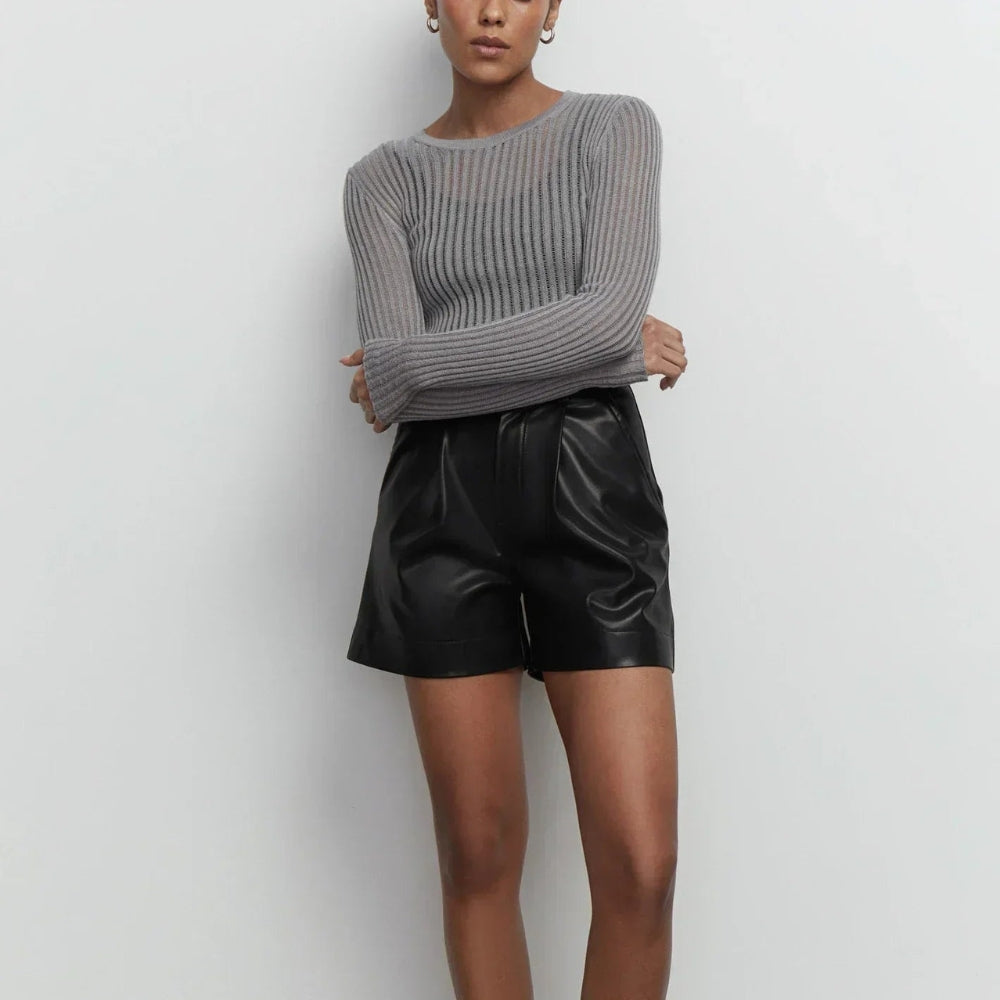 Hannah - Trendy top met lange mouwen en diepe ronde hals