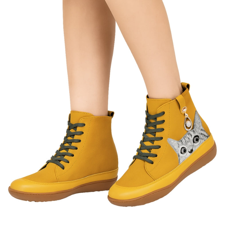 Selena – Enkellaarsjes met ronde neus en kattenmotief