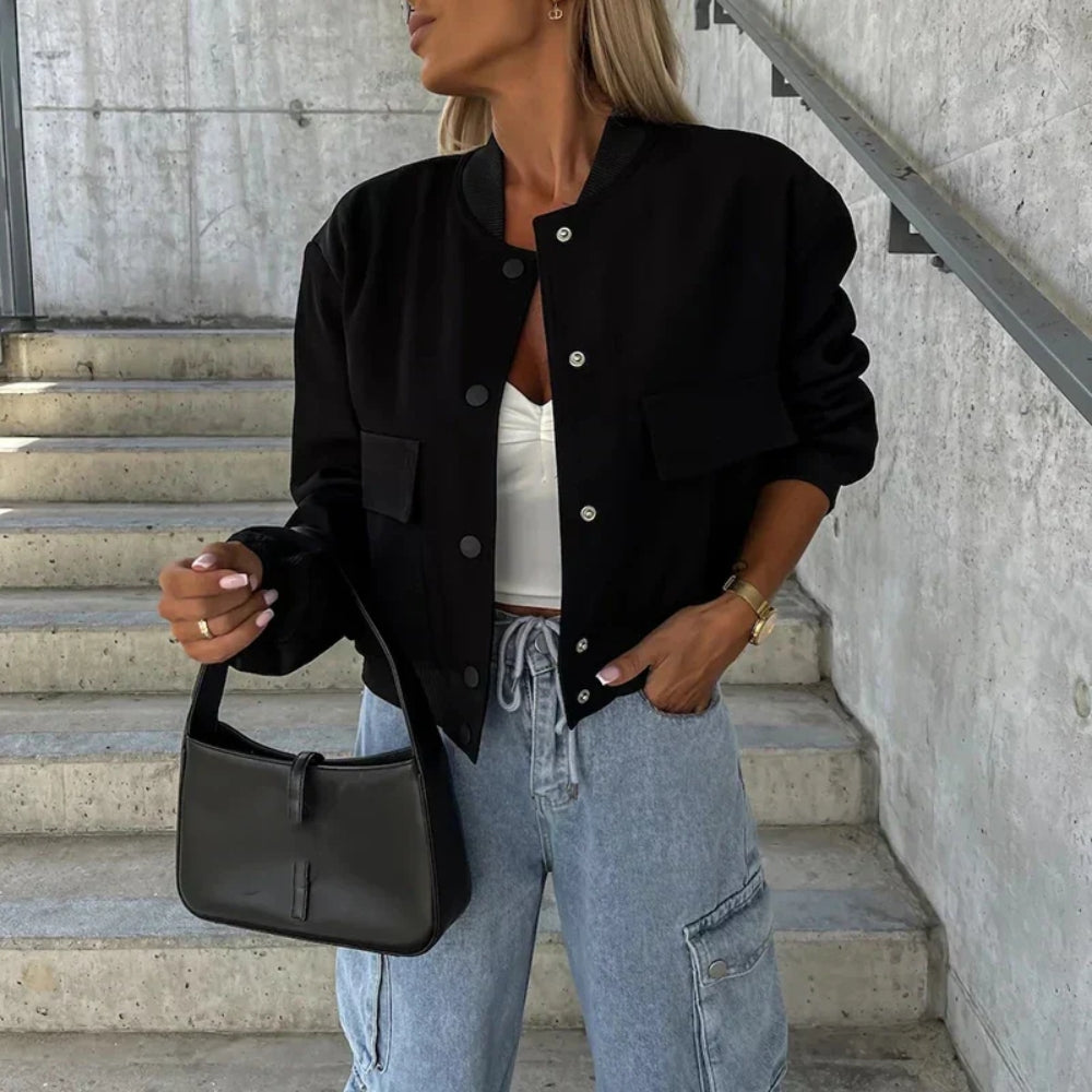 Olivia – Elegant bomberjack met klepzakken en lange mouwen