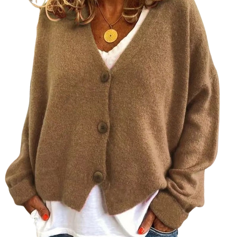 Clara – Stijlvol Cardigan met lange mouwen en knopen Voorkant