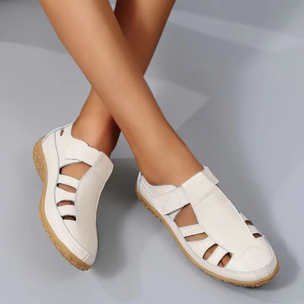 Sarah - Gesloten Teen Schoenen met Klittenbandsluiting en Verstelbare Pasvorm