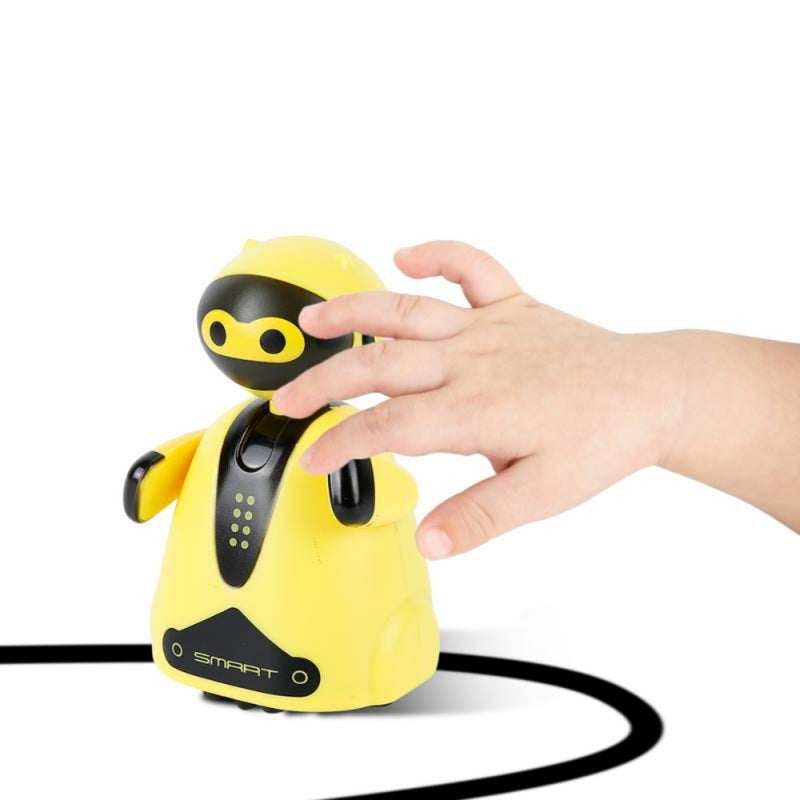 RoboTrace – Interactieve lijnvolgende robotspeelgoed met creatieve paddetectie