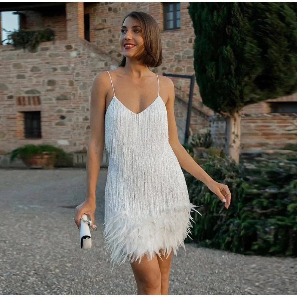 Melina - Moderne midi-jurk met flatterende pasvorm en sensueel silhouet
