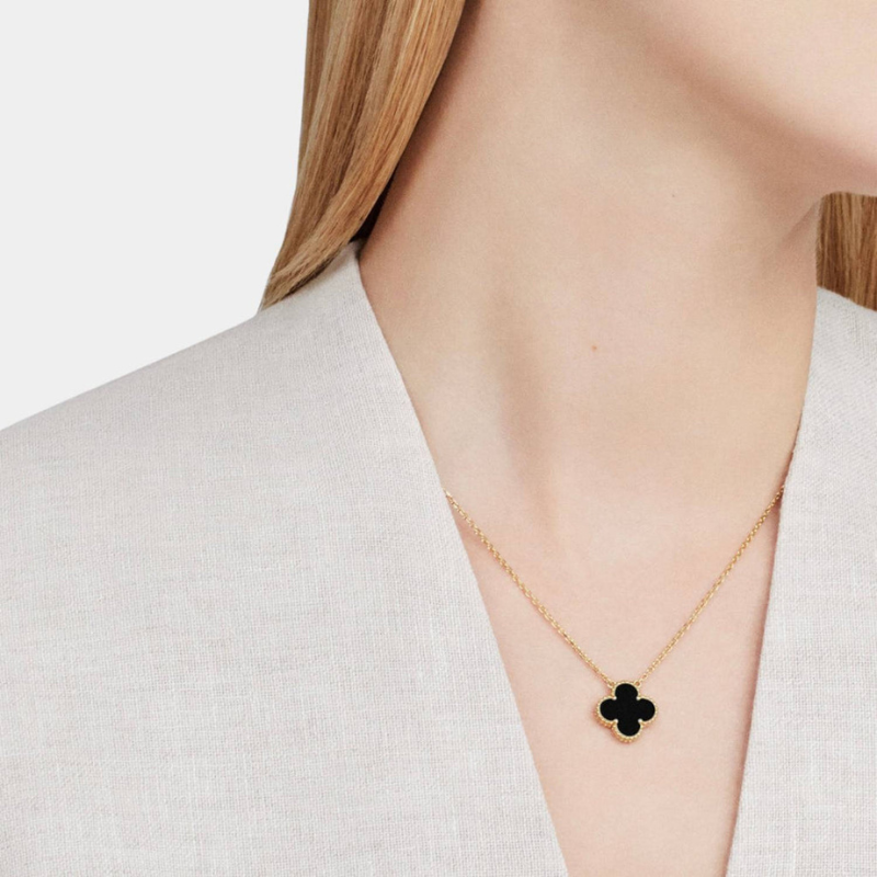 Veloria – Luxe Sieradenset met Ketting, Armband en Oorbellen