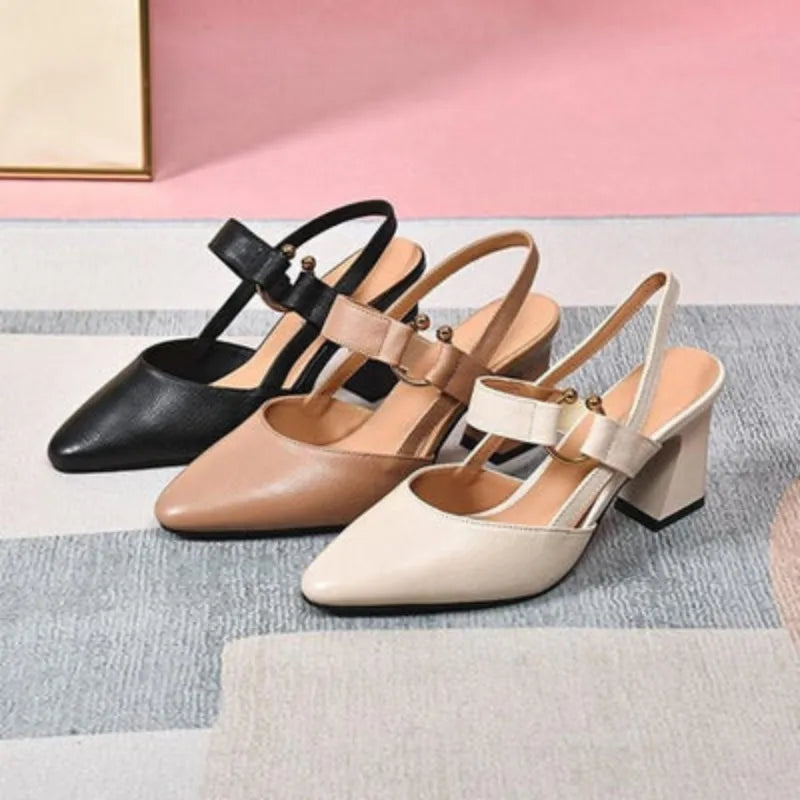 Naomi - Slingback sandalen met puntneus en blokhak