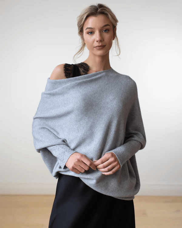 Frina - Stijlvolle Off Shoulder Sweater met subtiele eveals