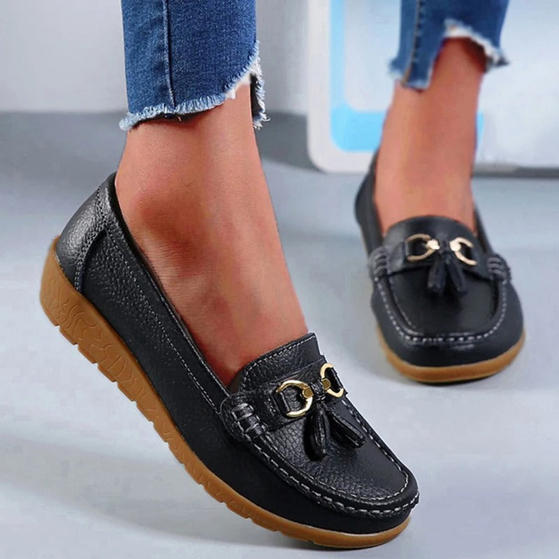 Lydia - Stijlvolle loafers met kwastjes en stiksels