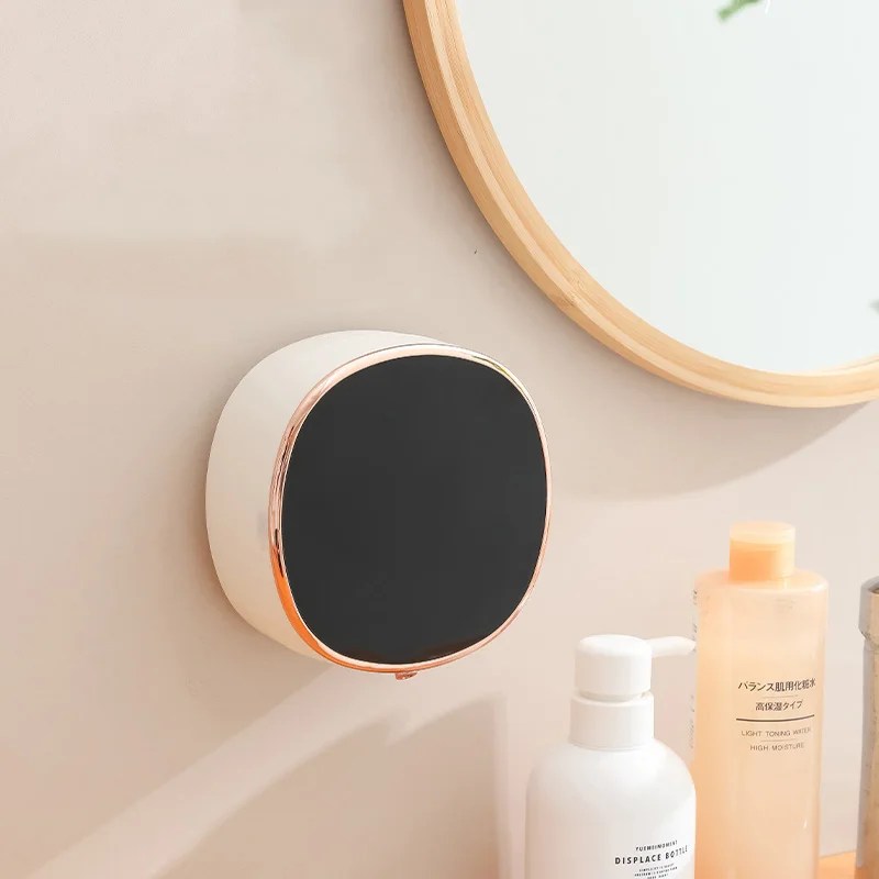 CleanPulse - Slimme zeepdispenser met display en sensorbediening