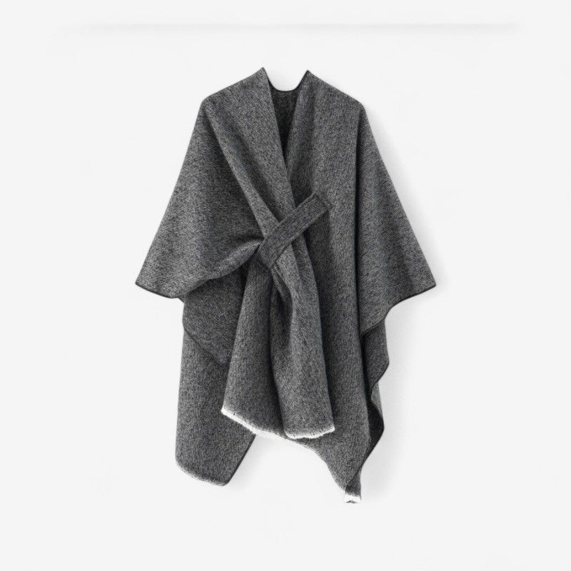 Jessica - Poncho met Schouderwikkel en Kwastjes