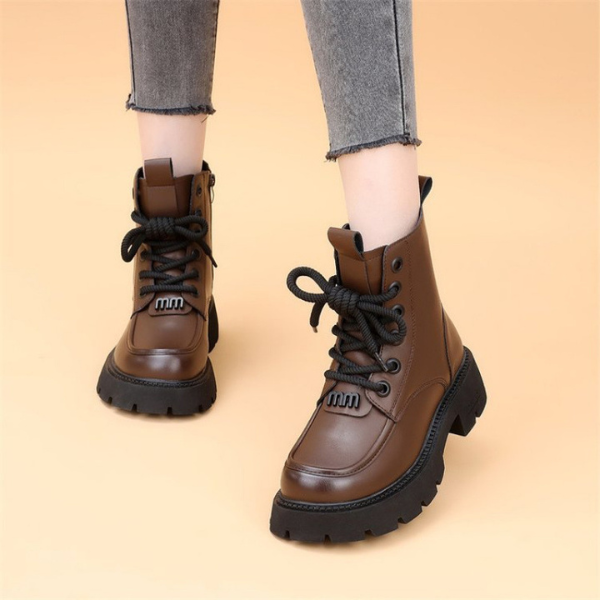 Leni - Warme enkellaarsjes met zijrits en zachte bontvoering