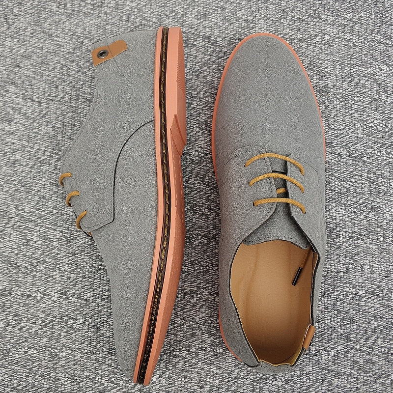 Nikola - Klassieke sneakers met comfortabele zool en relaxte pasvorm
