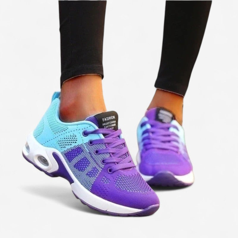 Patricia – Ronde Teen Sneakers met slip on en Vetersluiting
