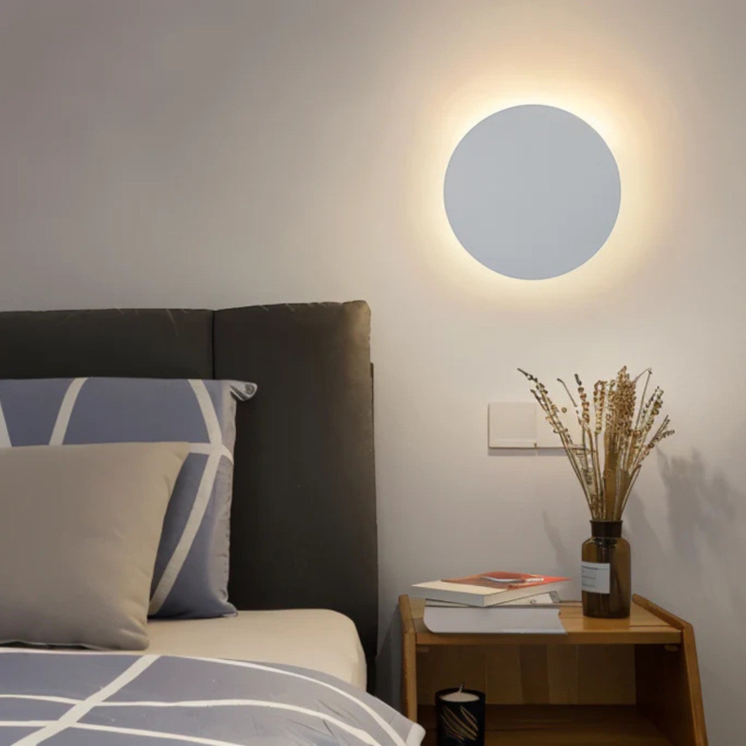 LumiHadro – Aluminium LED Wandlamp met Rechthoekig Ontwerp