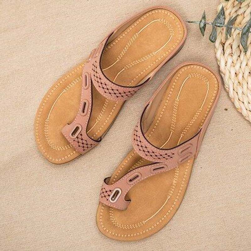 Mira – Trendy instapsandalen met gevlochten bandjes en lichtgewicht zool