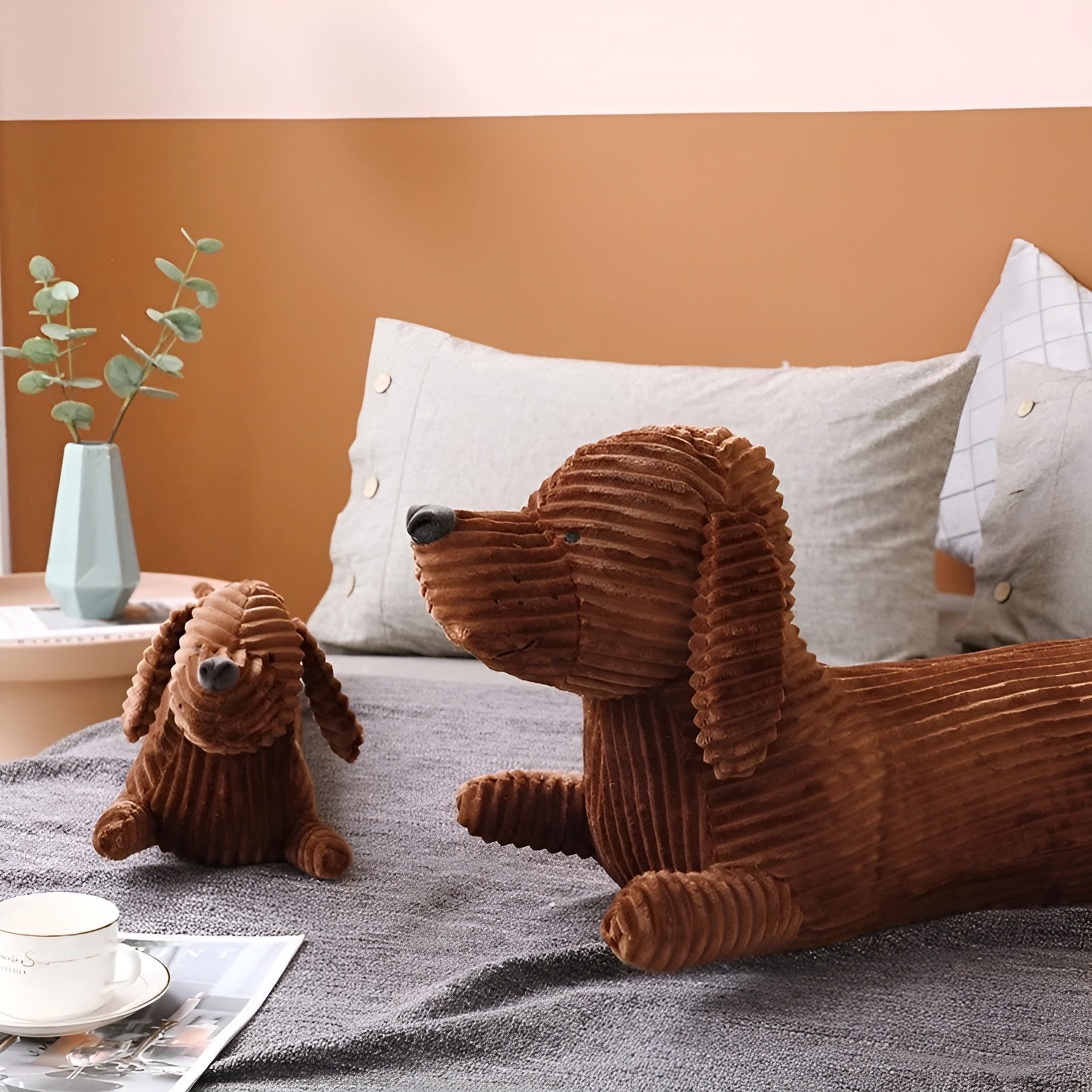 CuddlePup - Zacht teckel pluche kussen voor ultiem comfort