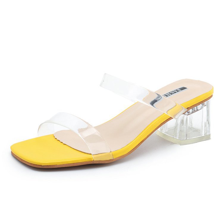 Celina – Transparante slippers met blokhak en gemakkelijk aan te trekken ontwerp