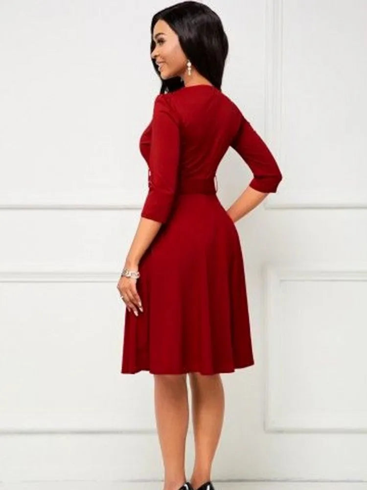 Mirella - Elegante Midi-jurk met korte mouwen en ronde halslijn