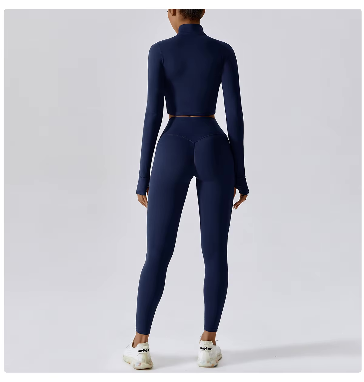 Nova – Stijlvolle driedelige workoutset met top met rits