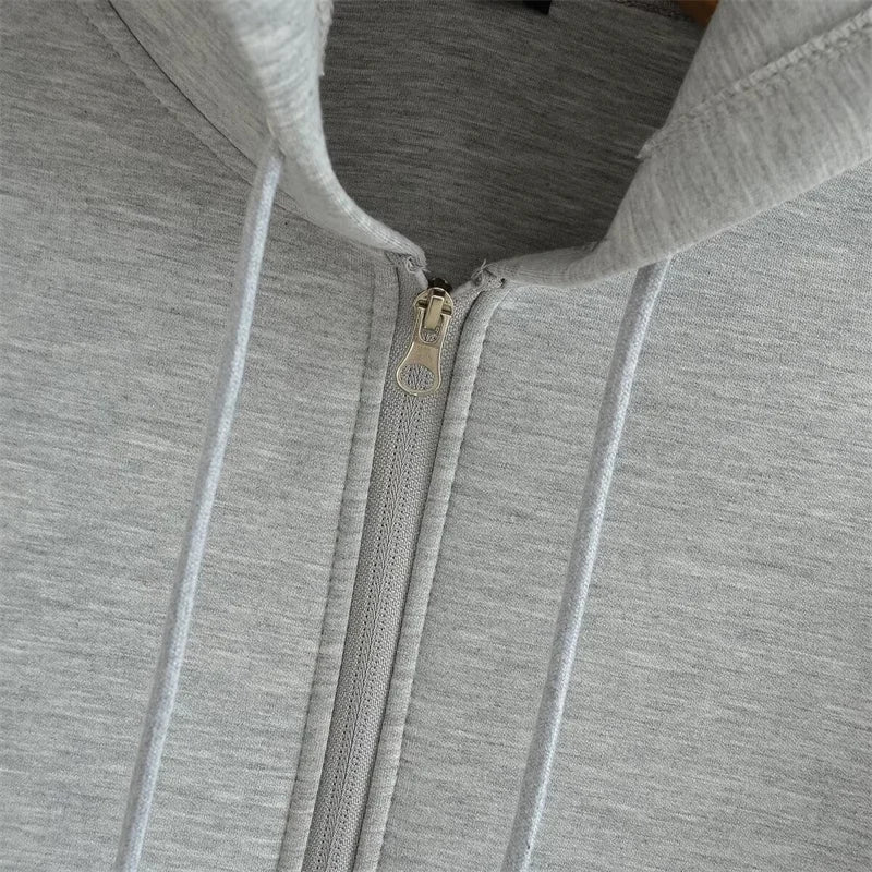 Mia - Stijlvolle Hoodie met dubbele zakken voor de winter