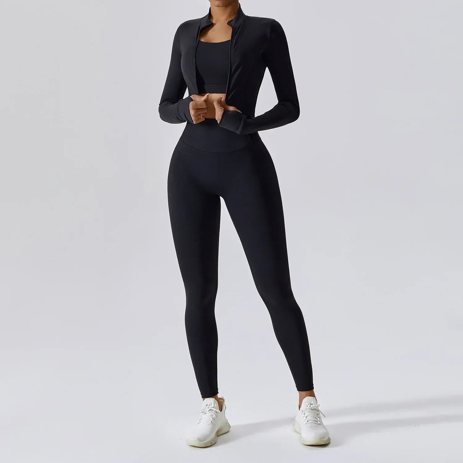 Nova – Stijlvolle driedelige workoutset met top met rits
