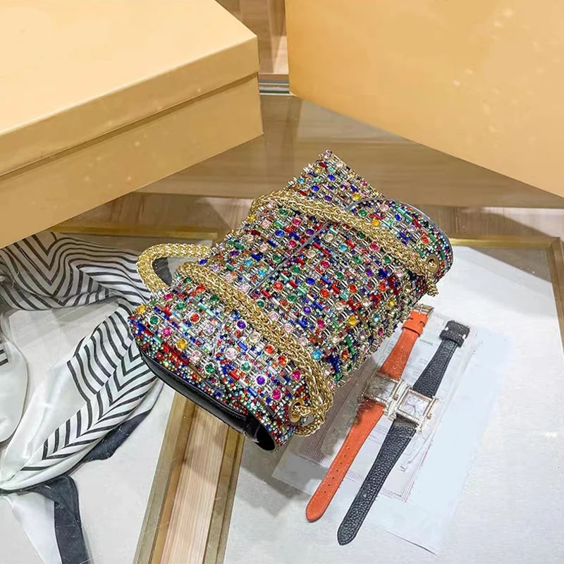 Livia – Handtas met Schouderband en Handvat met Klepdesign